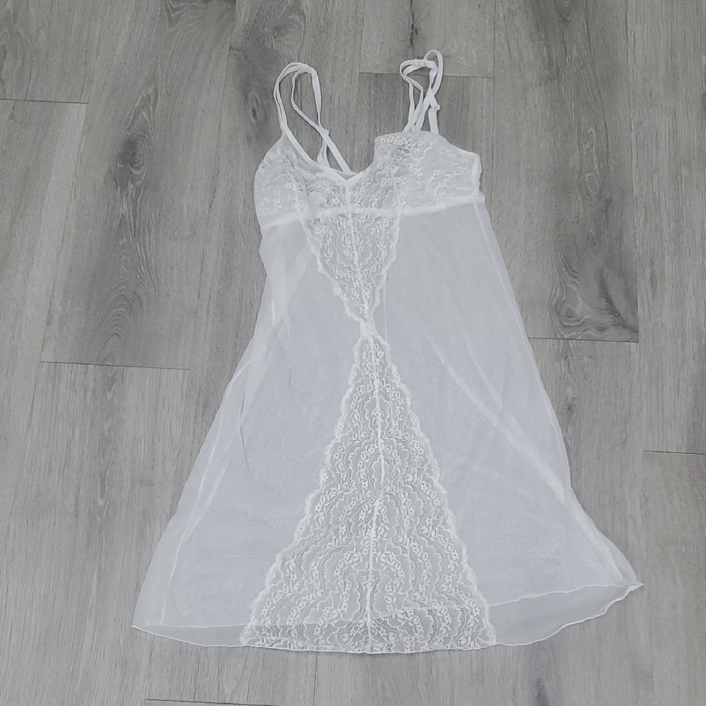 Cosabella  White Lace Slip Size M in Great Condition